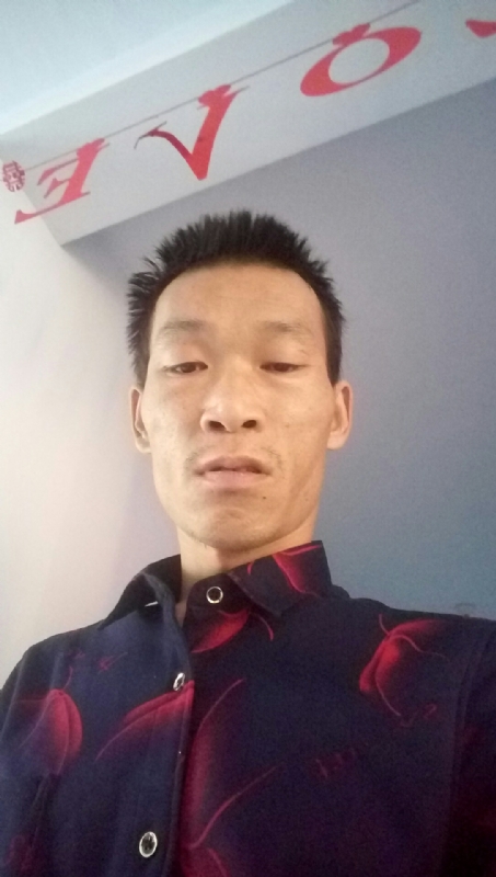 向阳的第一张照片--沧州相亲服务中心