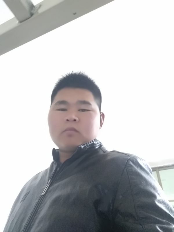小哥的第一张照片--沧州相亲服务中心