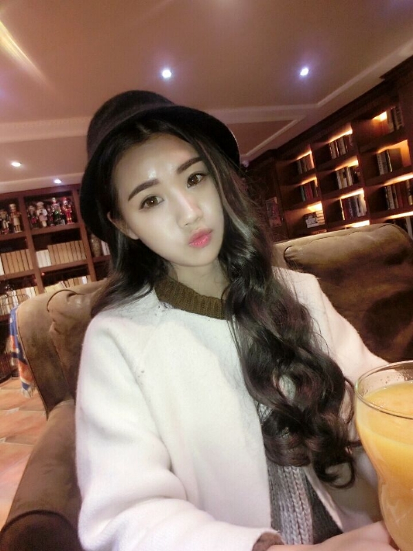 气质小妹的第三张照片--沧州相亲服务中心