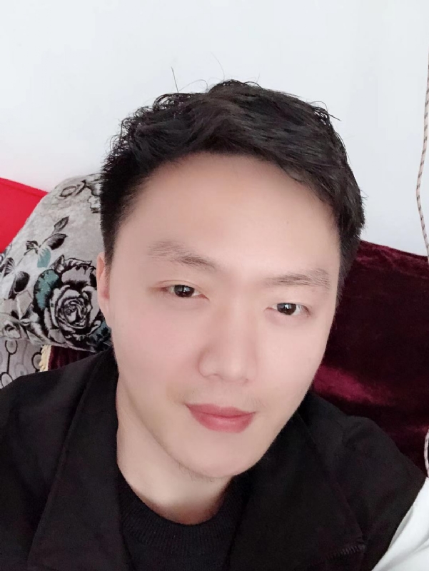 执迷的鲸鱼的第一张照片--沧州相亲服务中心