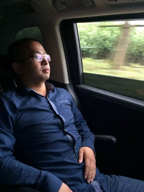 世界那么大的第三张照片--沧州相亲服务中心