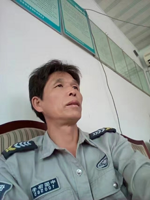 卧窗听雨的第一张照片--沧州相亲服务中心