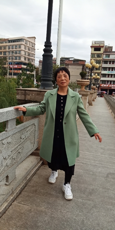小玲的第一张照片--沧州相亲服务中心