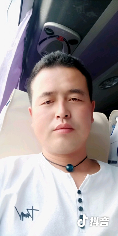 瞬间被爱上的第一张照片--沧州相亲服务中心