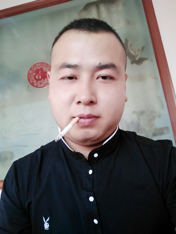 贰爺的第一张照片--沧州相亲服务中心