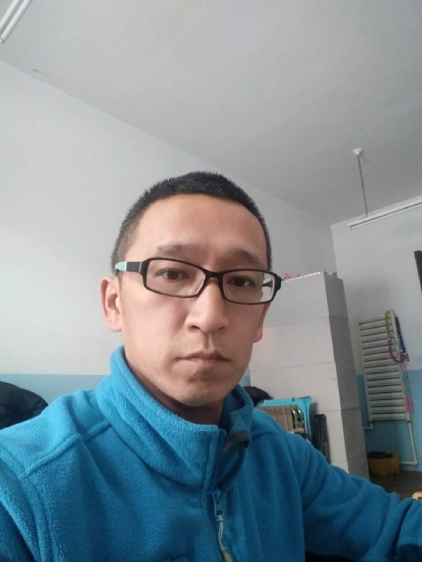晓峰的第三张照片--沧州相亲服务中心