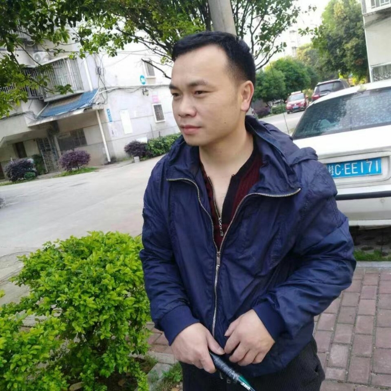 灰色足迹的第一张照片--沧州相亲服务中心