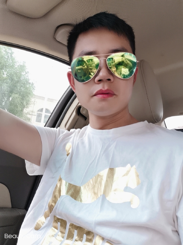 奋斗的第一张照片--沧州相亲服务中心