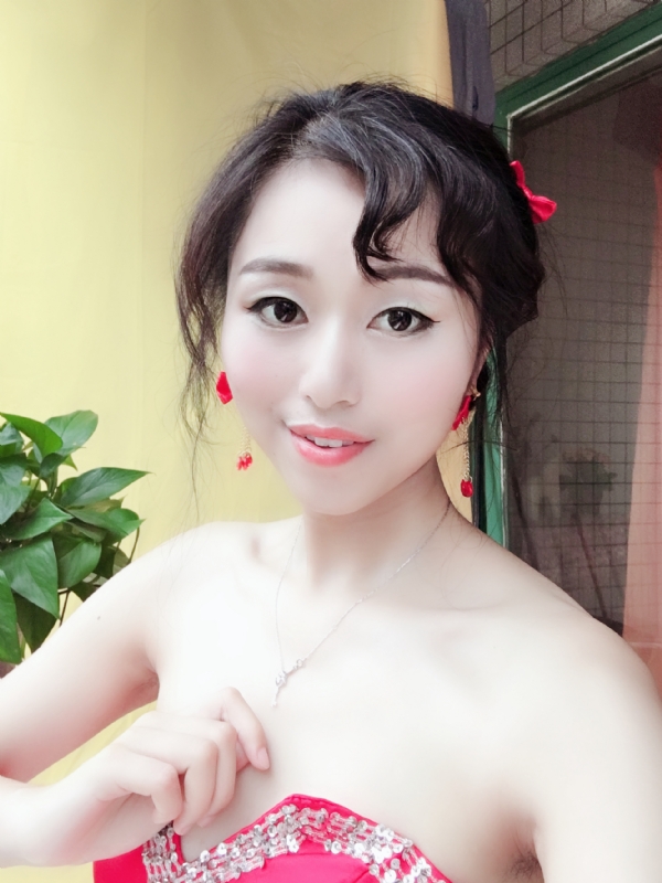 薇薇的第一张照片--沧州相亲服务中心