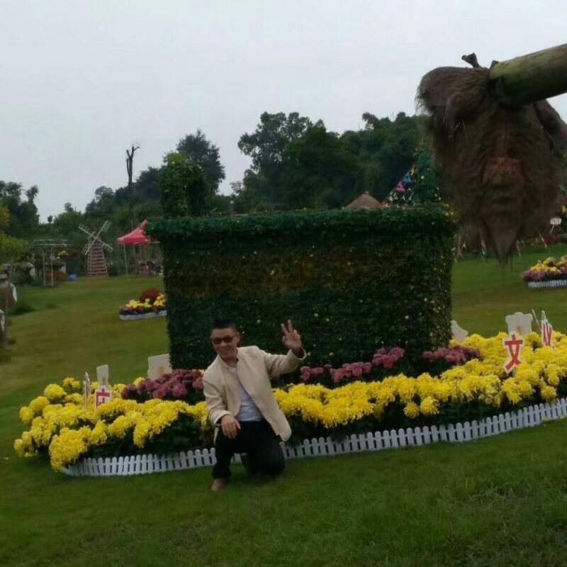 春风里^O^任徜徉的第一张照片--沧州相亲服务中心