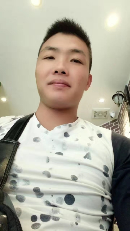 吃生蚝的小乖乖的第一张照片--沧州相亲服务中心