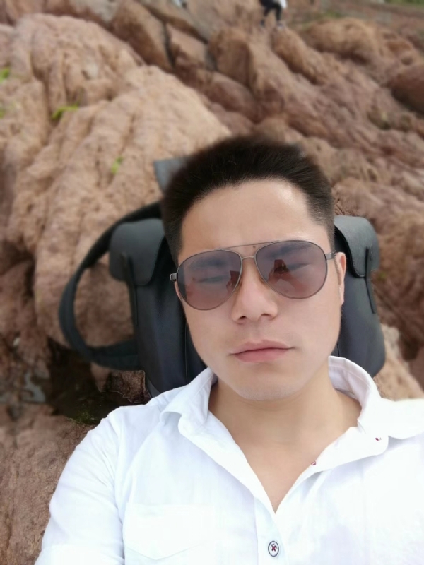 易听的第二张照片--沧州相亲服务中心