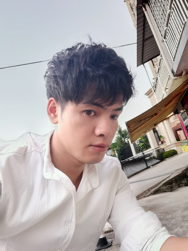 幕后老板的第二张照片--沧州相亲服务中心