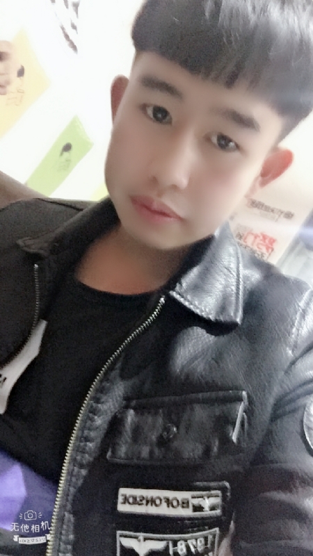 军绿色的第一张照片--沧州相亲服务中心