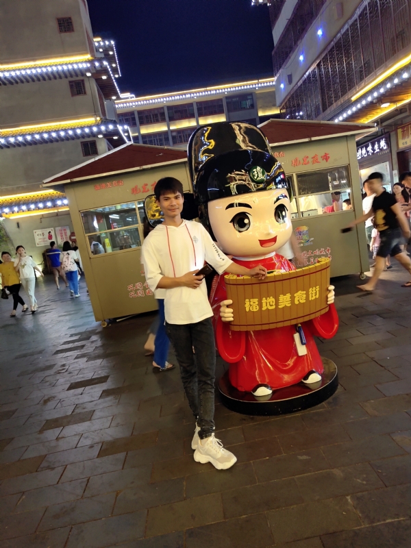 圆嘟嘟的瘦子的第一张照片--沧州相亲服务中心