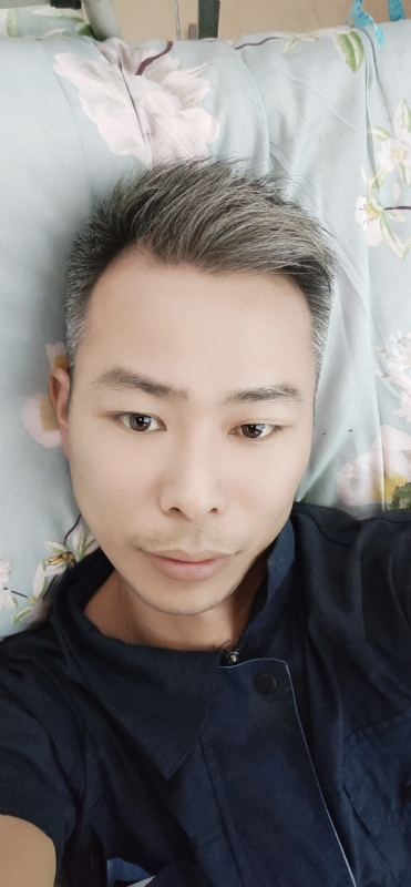火山口的第一张照片--沧州相亲服务中心