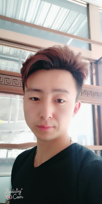 拼命微笑的第二张照片--沧州相亲服务中心