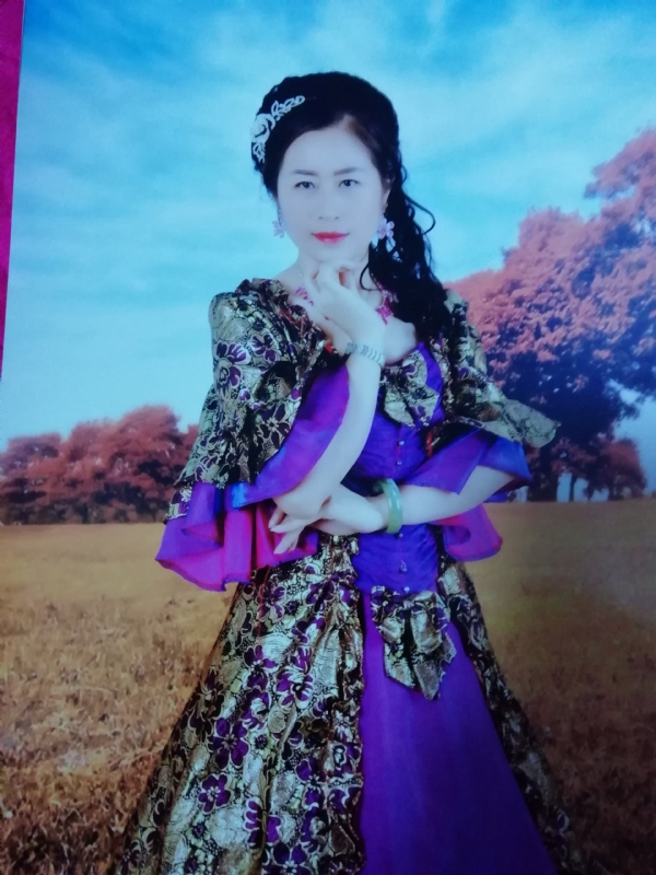 清水芙蓉的第一张照片--沧州相亲服务中心