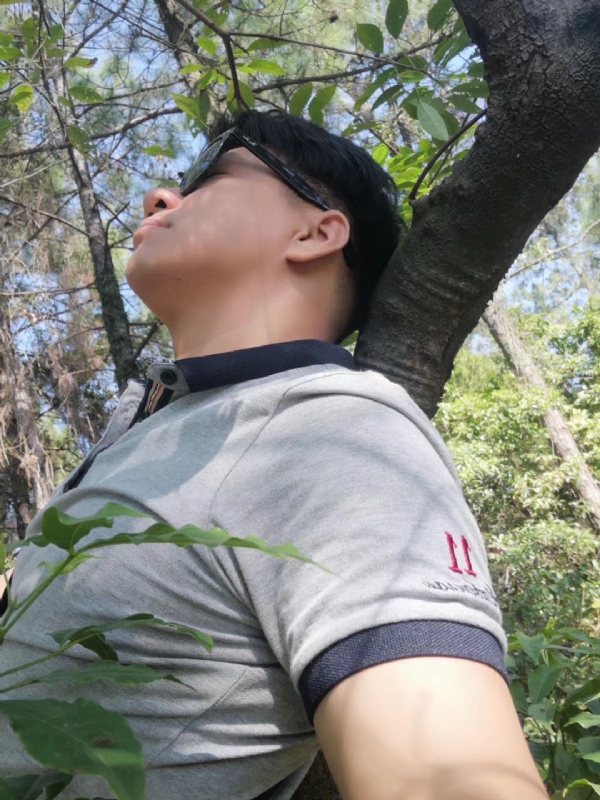 新丁的第一张照片--沧州相亲服务中心