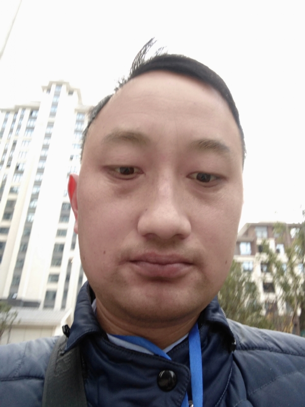 老男人的第一张照片--沧州相亲服务中心