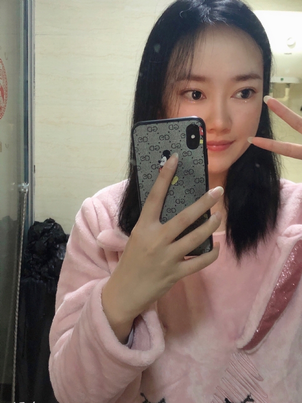 叶落知秋的第一张照片--沧州相亲服务中心