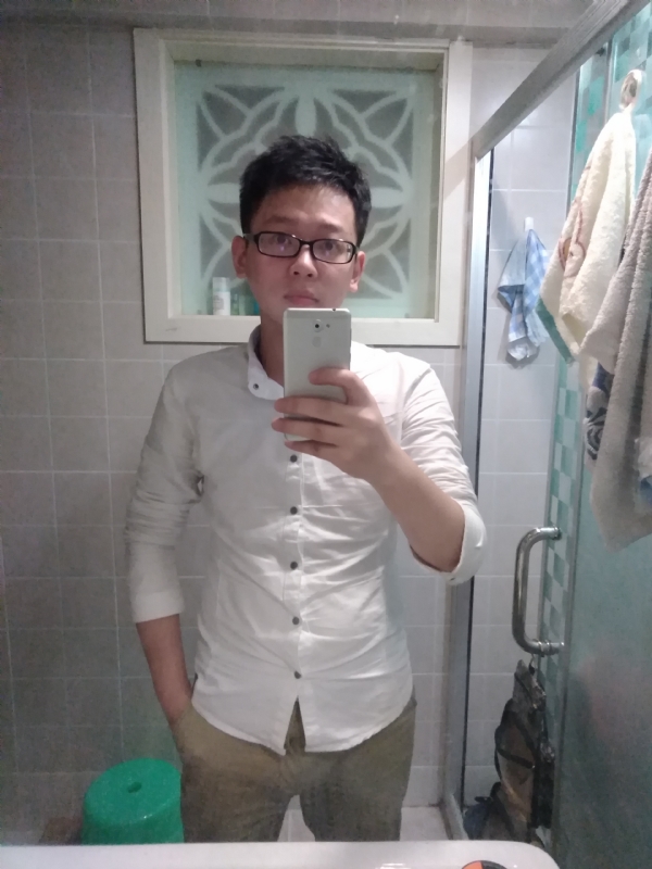 花谢魂伤的第一张照片--沧州相亲服务中心
