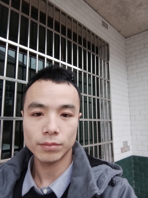 笑得那么开心的第三张照片--沧州相亲服务中心