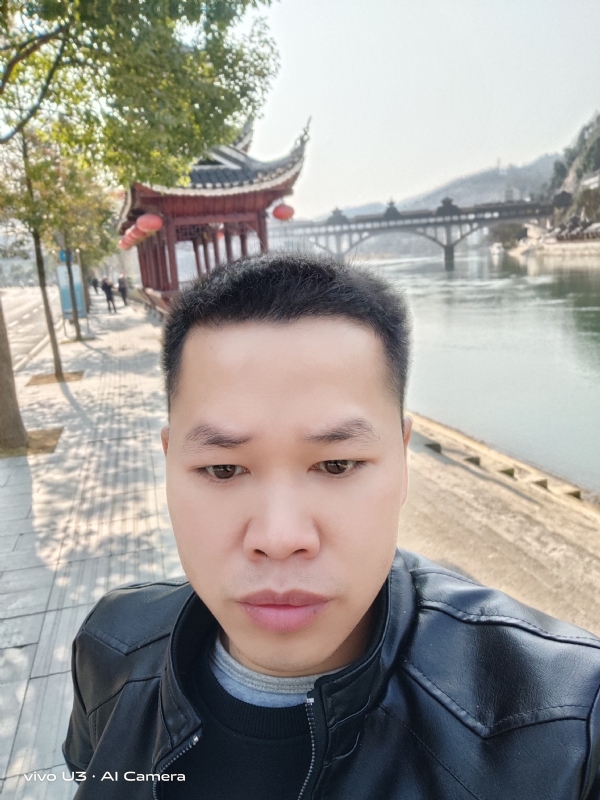 啊锦的第二张照片--沧州相亲服务中心
