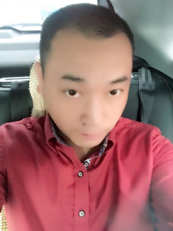 在一个路口等的第一张照片--沧州相亲服务中心