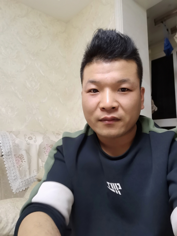 小猪猪的第一张照片--沧州相亲服务中心