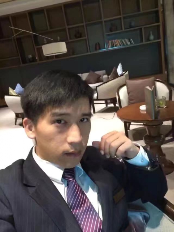 一条孤独的鱼的第二张照片--沧州相亲服务中心