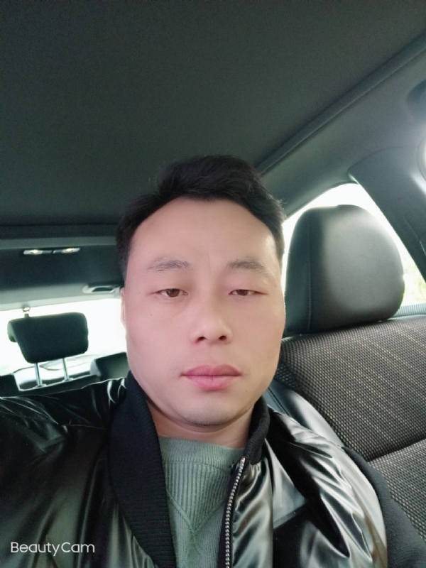 放飞的羊的第二张照片--沧州相亲服务中心