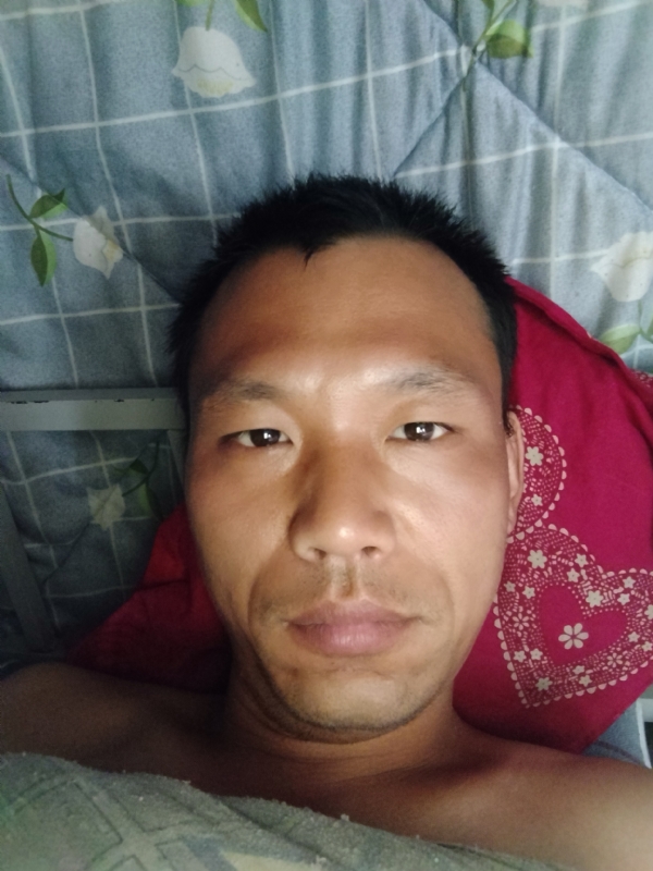 弘扬的第一张照片--沧州相亲服务中心