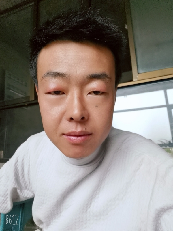 缺爱80后的第一张照片--沧州相亲服务中心