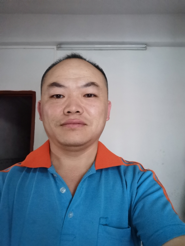 与子携老的第六张照片--沧州相亲服务中心