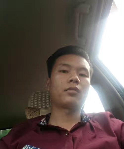 单亲爸爸的第一张照片--沧州相亲服务中心