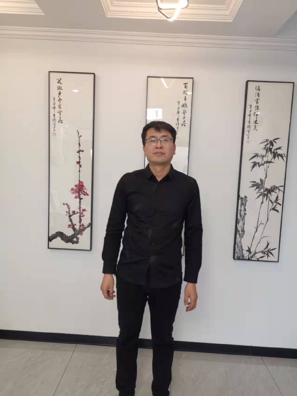 情义比天高的第一张照片--沧州相亲服务中心