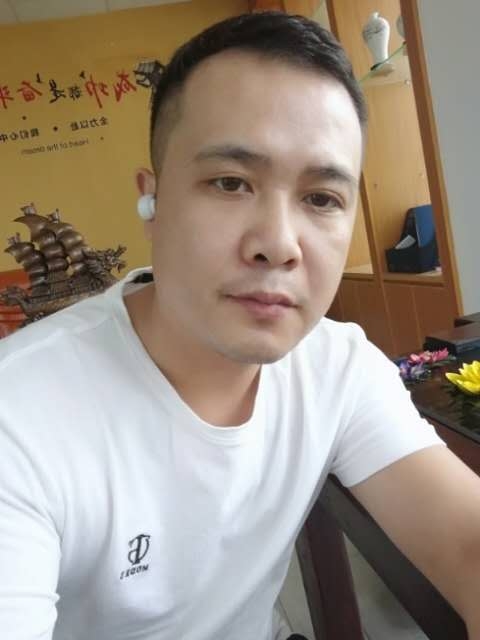 礼哥的第二张照片--沧州相亲服务中心