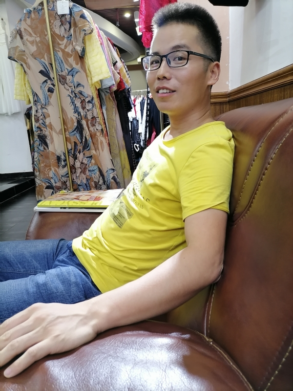 汪顺鹏的第二张照片--沧州相亲服务中心