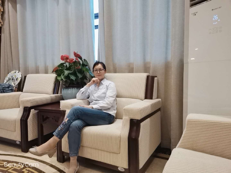 秋水伊人的第一张照片--沧州相亲服务中心