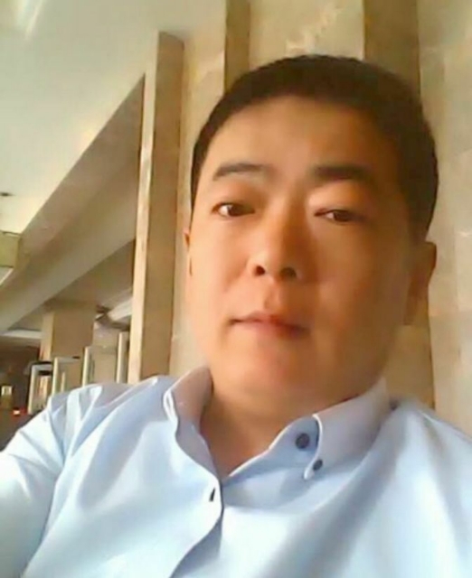 落叶随风的第一张照片--沧州相亲服务中心