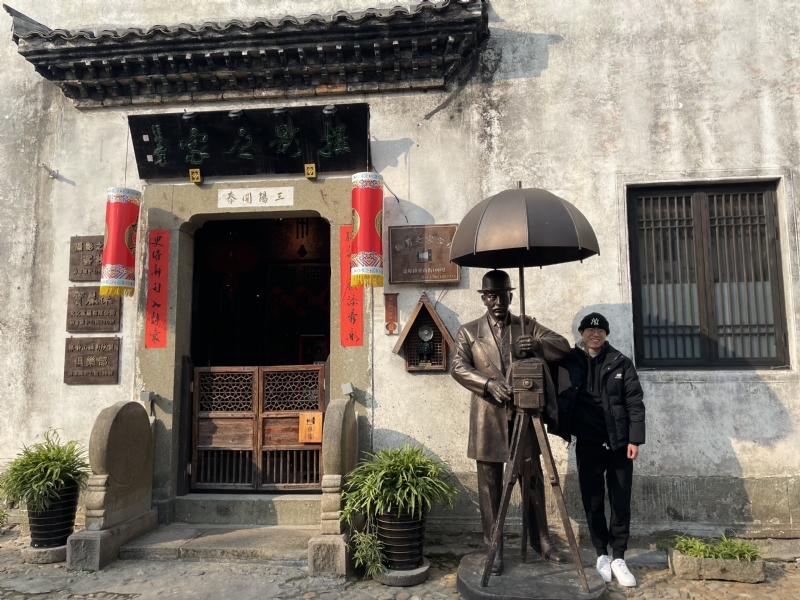 喝可乐的猫的第一张照片--沧州相亲服务中心