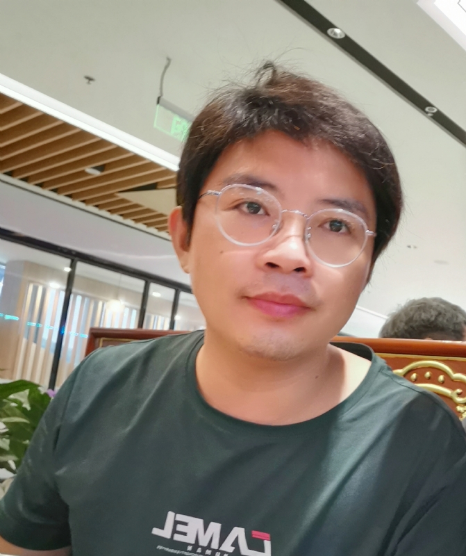 陆迅的第三张照片--沧州相亲服务中心