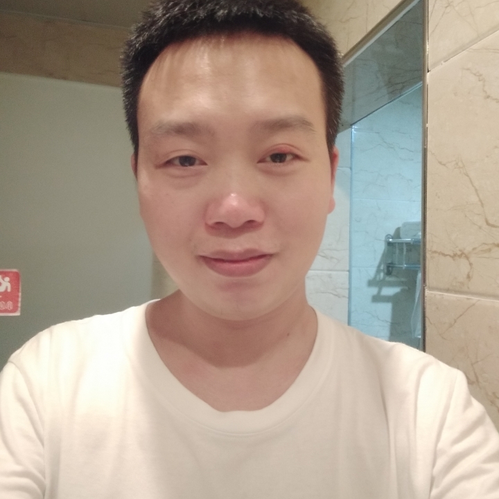 杯中酒的第一张照片--沧州相亲服务中心