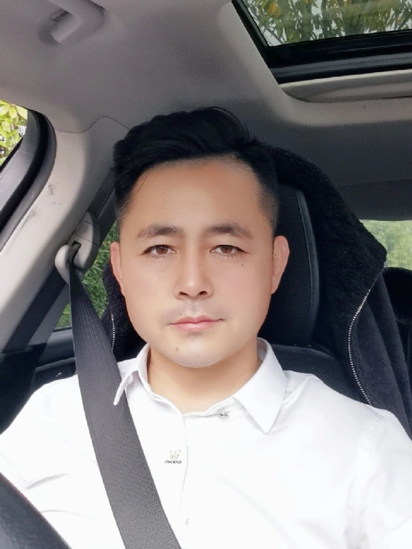 阿华大人的第一张照片--沧州相亲服务中心
