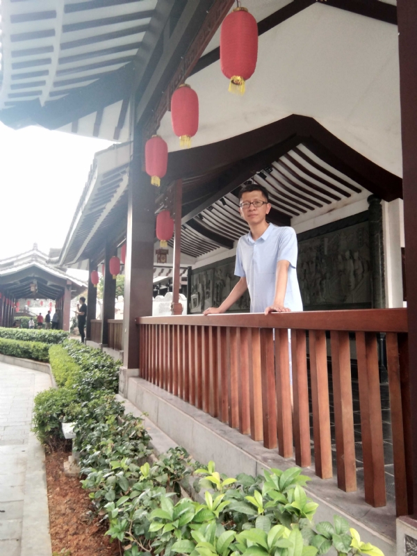 lijian的第一张照片--沧州相亲服务中心