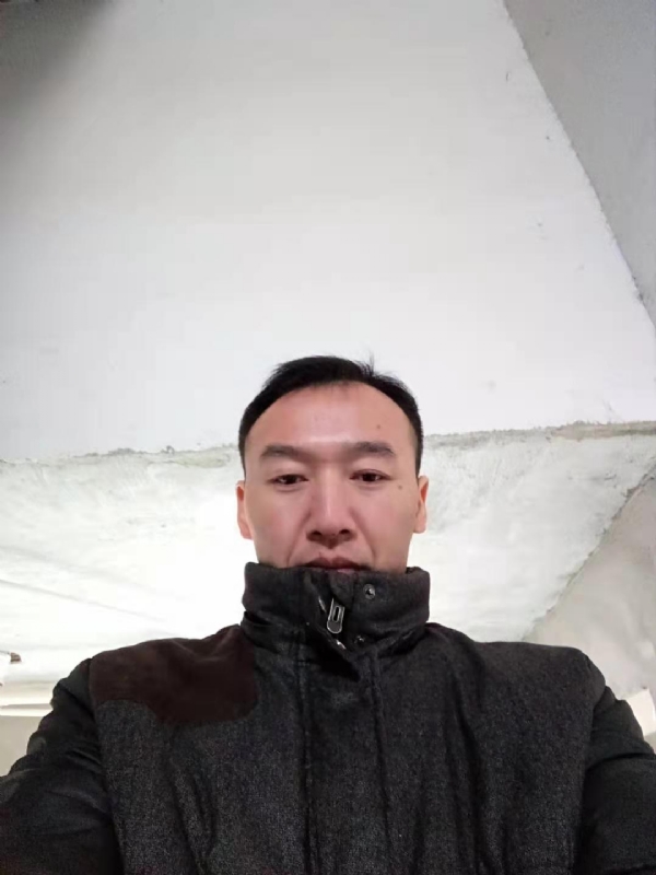 孤狼的第三张照片--沧州相亲服务中心