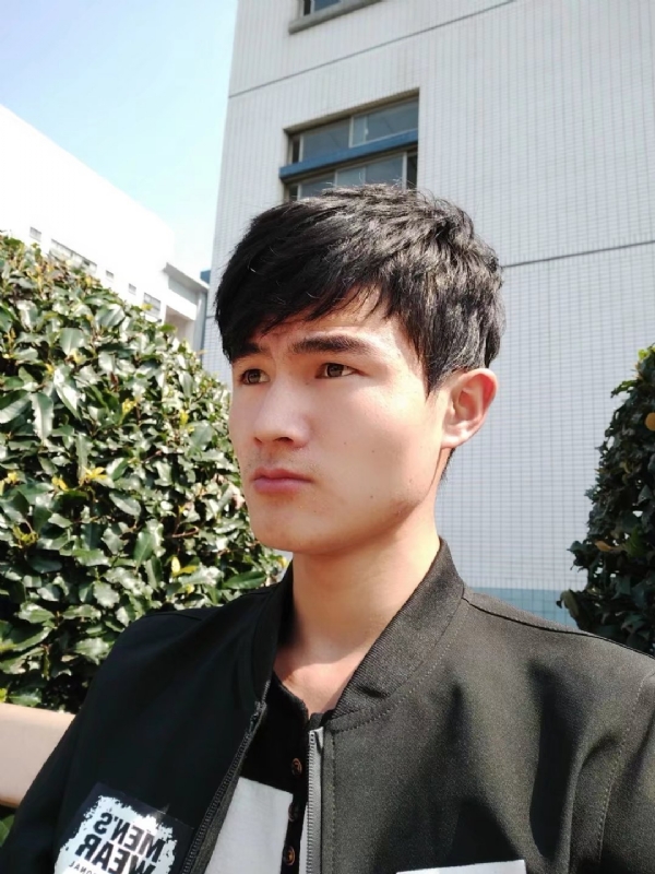 阳光男孩的第四张照片--沧州相亲服务中心