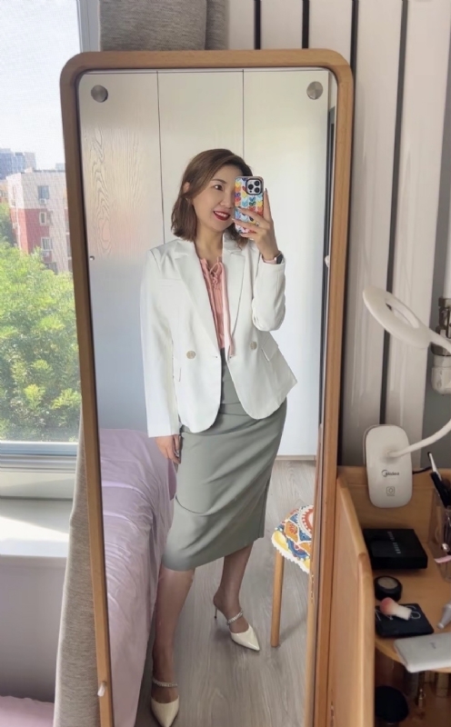 丽波的第三张照片--沧州相亲服务中心