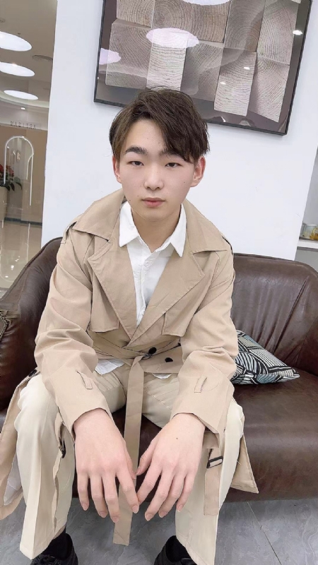 啊哲的第一张照片--沧州相亲服务中心